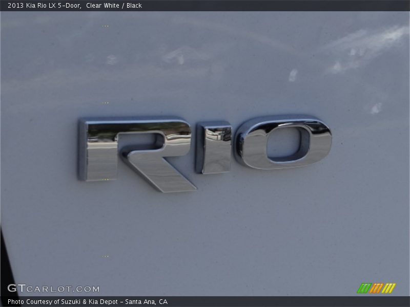 Clear White / Black 2013 Kia Rio LX 5-Door