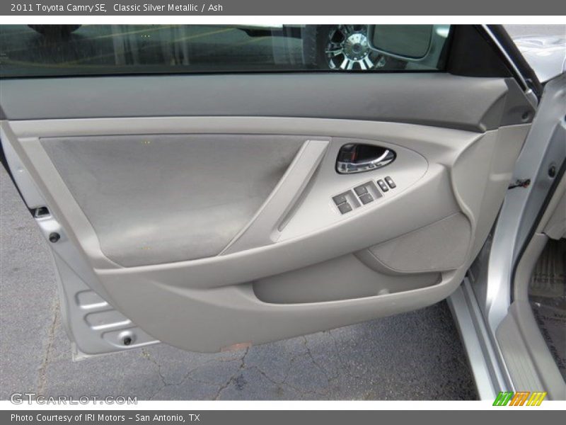 Classic Silver Metallic / Ash 2011 Toyota Camry SE