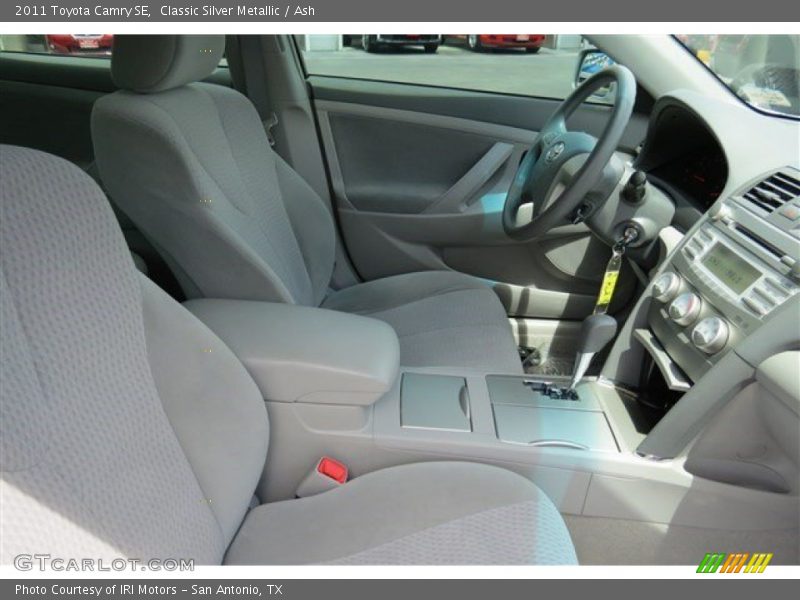 Classic Silver Metallic / Ash 2011 Toyota Camry SE