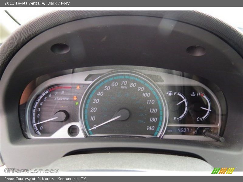 Black / Ivory 2011 Toyota Venza I4