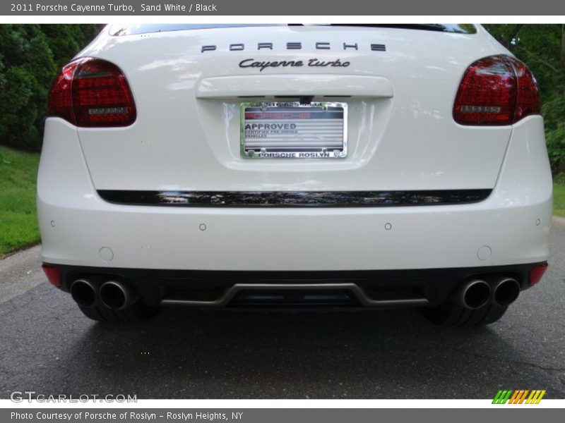 Sand White / Black 2011 Porsche Cayenne Turbo