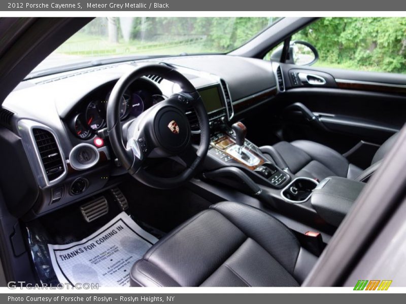 Meteor Grey Metallic / Black 2012 Porsche Cayenne S