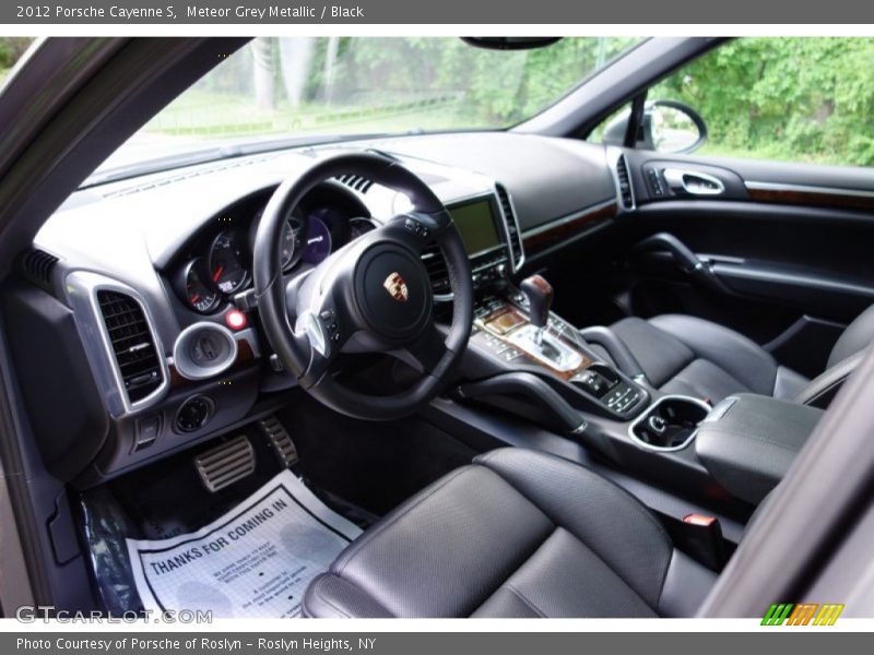 Meteor Grey Metallic / Black 2012 Porsche Cayenne S