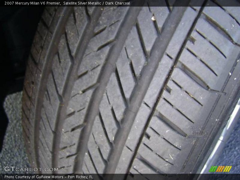 Satellite Silver Metallic / Dark Charcoal 2007 Mercury Milan V6 Premier