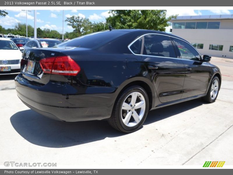 Black / Titan Black 2013 Volkswagen Passat 2.5L SE
