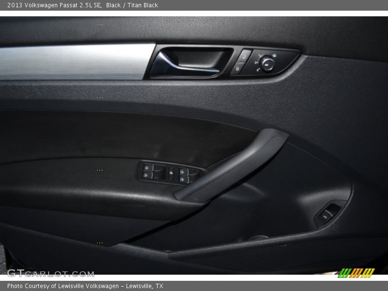 Black / Titan Black 2013 Volkswagen Passat 2.5L SE