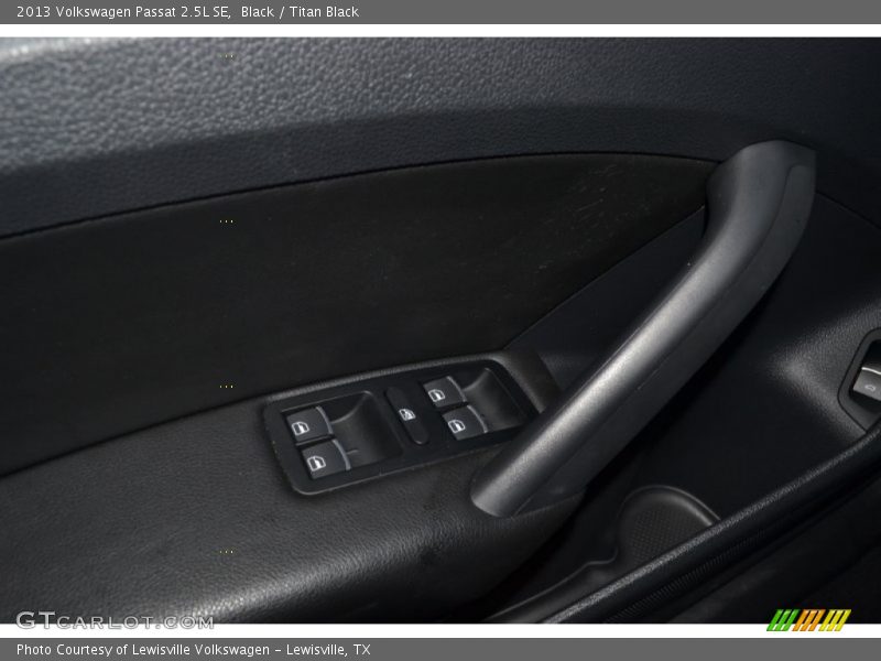 Black / Titan Black 2013 Volkswagen Passat 2.5L SE