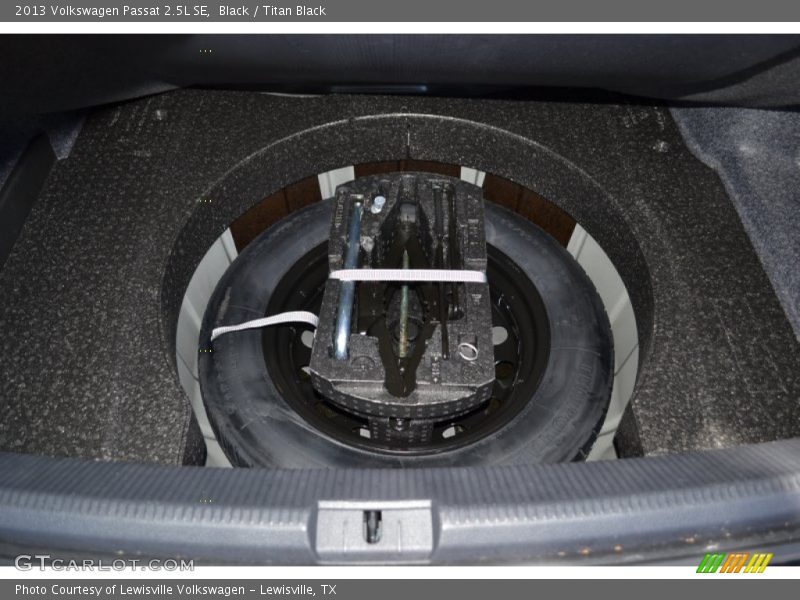 Black / Titan Black 2013 Volkswagen Passat 2.5L SE