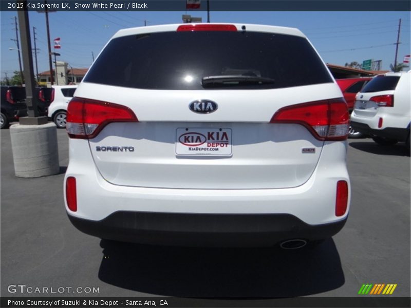 Snow White Pearl / Black 2015 Kia Sorento LX