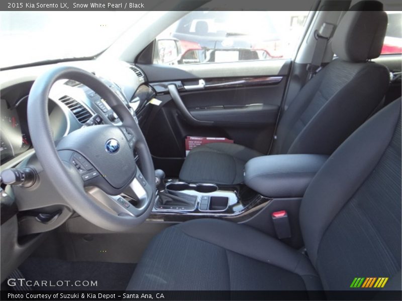 Snow White Pearl / Black 2015 Kia Sorento LX