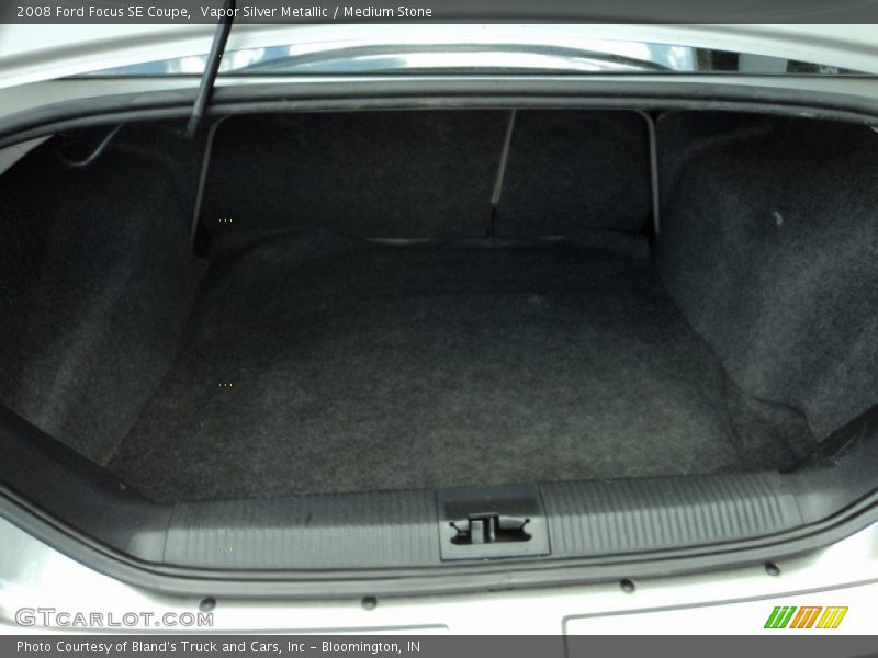 Vapor Silver Metallic / Medium Stone 2008 Ford Focus SE Coupe
