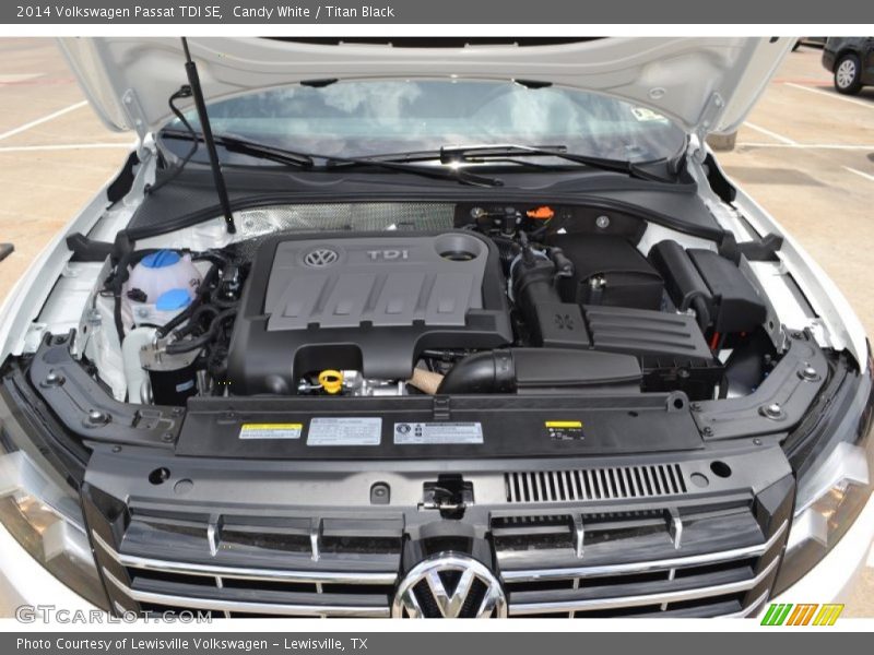 Candy White / Titan Black 2014 Volkswagen Passat TDI SE