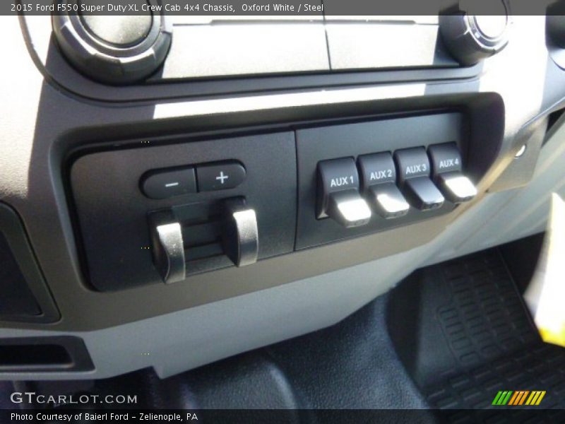Oxford White / Steel 2015 Ford F550 Super Duty XL Crew Cab 4x4 Chassis