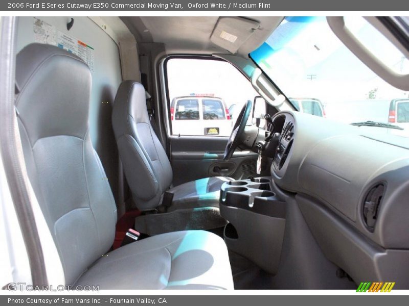 Oxford White / Medium Flint 2006 Ford E Series Cutaway E350 Commercial Moving Van