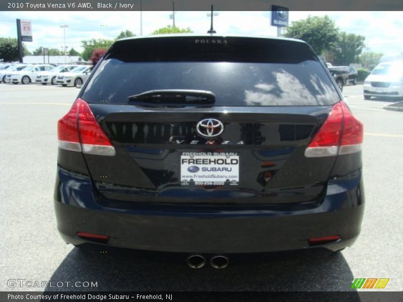 Black / Ivory 2010 Toyota Venza V6 AWD