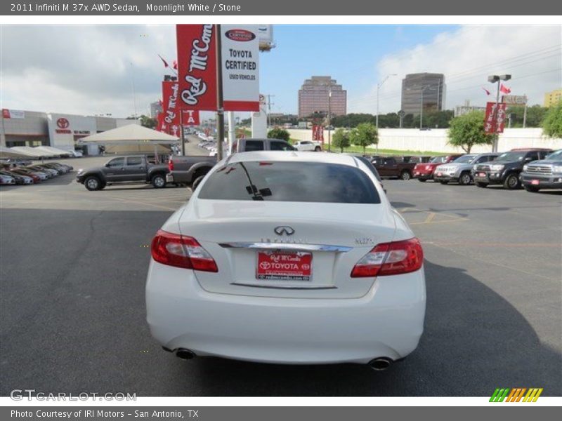 Moonlight White / Stone 2011 Infiniti M 37x AWD Sedan
