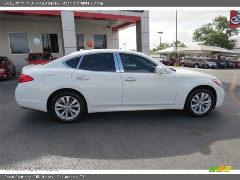Moonlight White / Stone 2011 Infiniti M 37x AWD Sedan