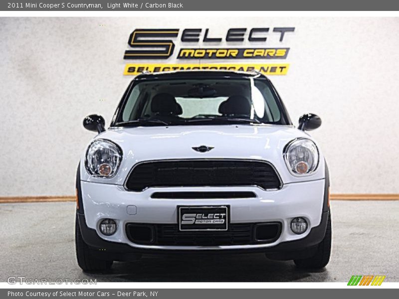 Light White / Carbon Black 2011 Mini Cooper S Countryman