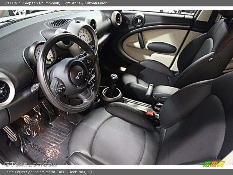 Light White / Carbon Black 2011 Mini Cooper S Countryman