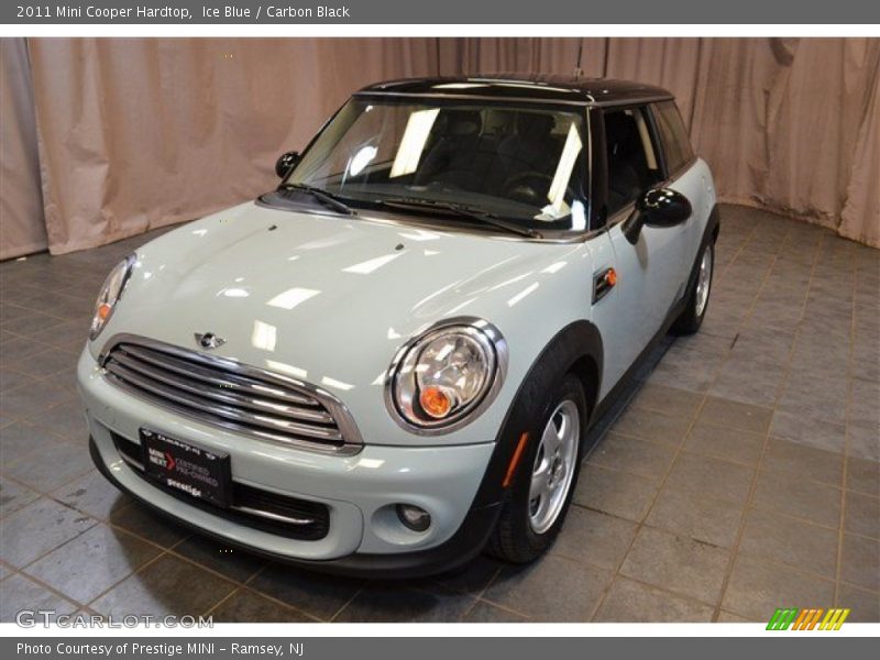 Ice Blue / Carbon Black 2011 Mini Cooper Hardtop