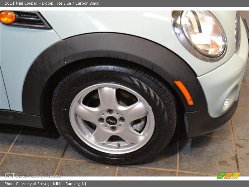 Ice Blue / Carbon Black 2011 Mini Cooper Hardtop