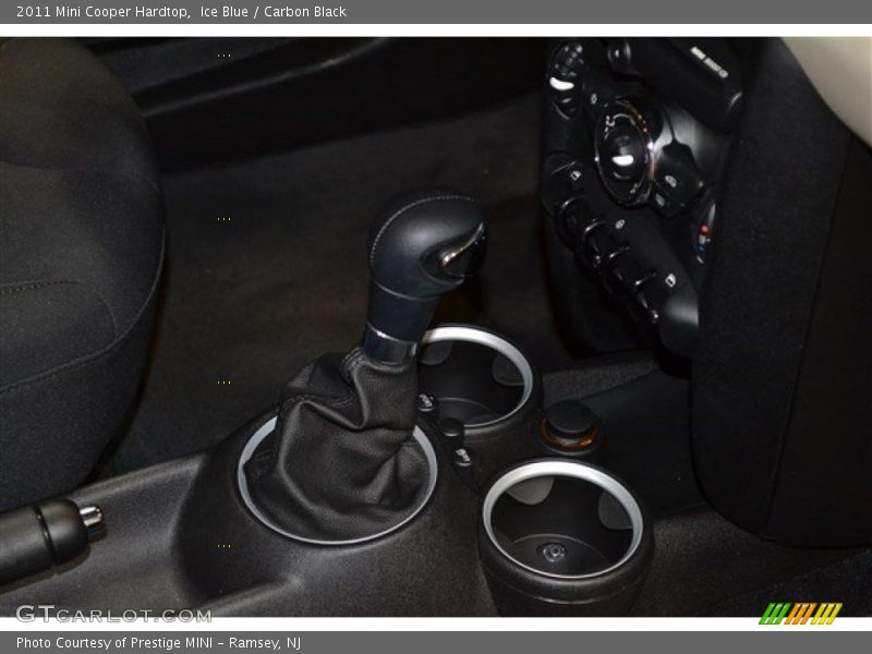 Ice Blue / Carbon Black 2011 Mini Cooper Hardtop