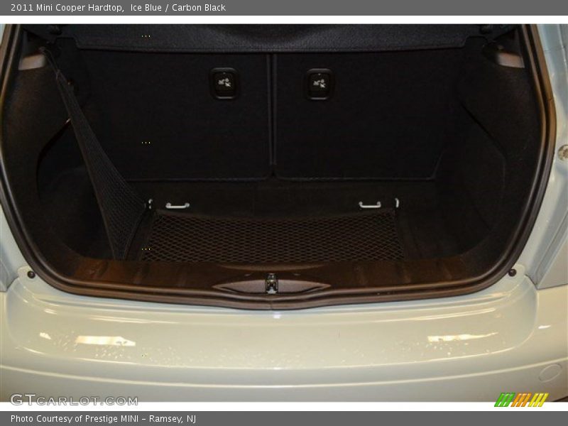 Ice Blue / Carbon Black 2011 Mini Cooper Hardtop