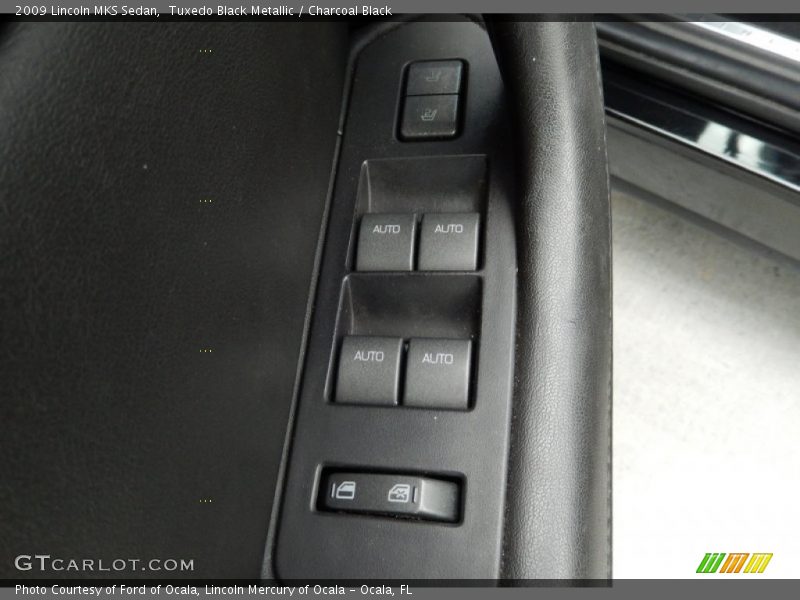 Tuxedo Black Metallic / Charcoal Black 2009 Lincoln MKS Sedan