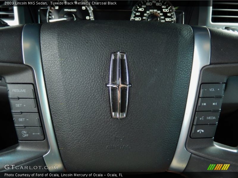 Tuxedo Black Metallic / Charcoal Black 2009 Lincoln MKS Sedan