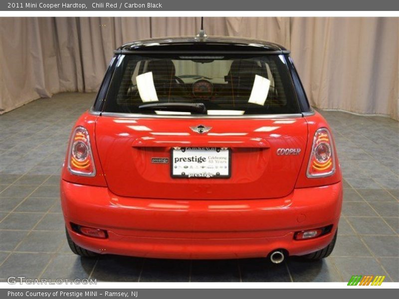 Chili Red / Carbon Black 2011 Mini Cooper Hardtop