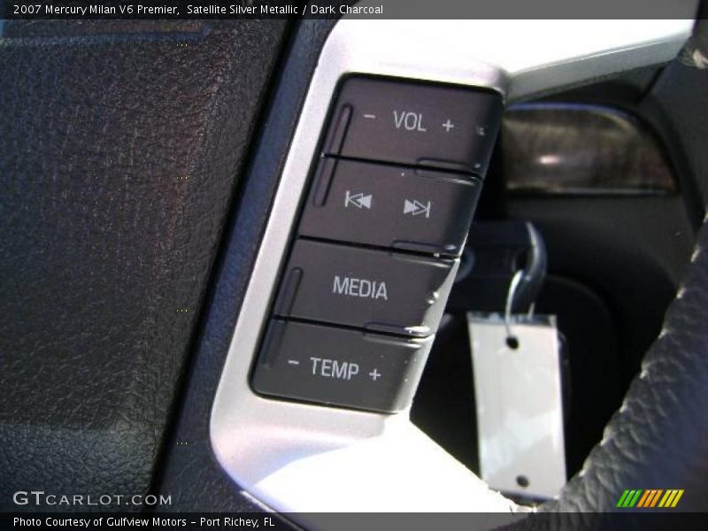 Satellite Silver Metallic / Dark Charcoal 2007 Mercury Milan V6 Premier