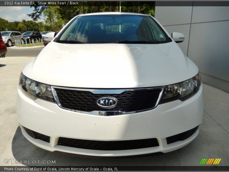 Snow White Pearl / Black 2012 Kia Forte EX