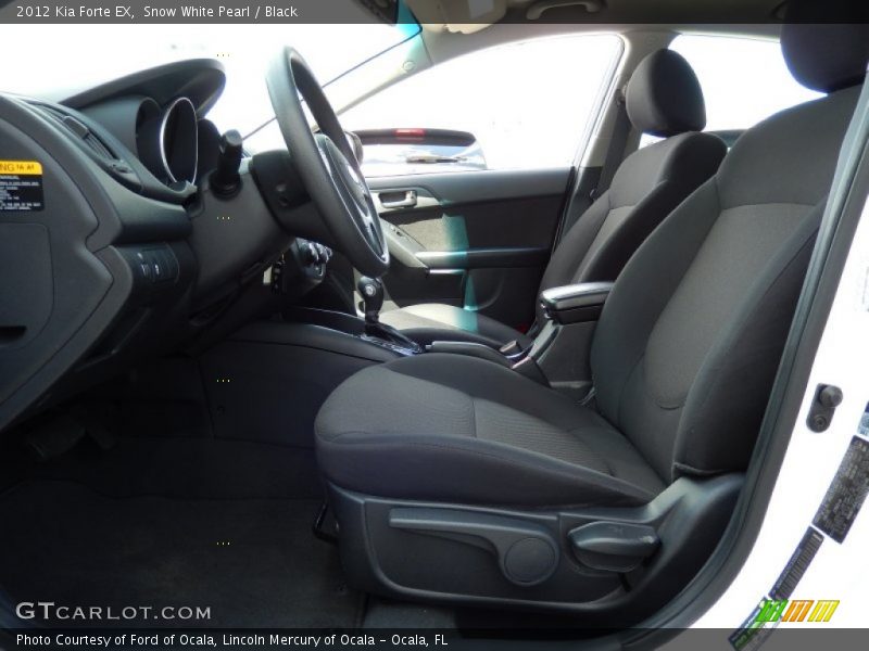 Snow White Pearl / Black 2012 Kia Forte EX