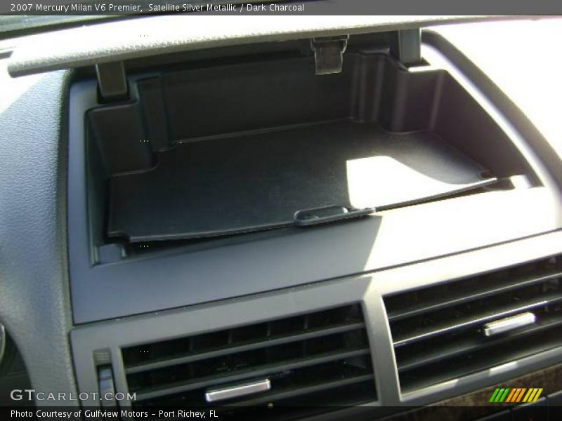 Satellite Silver Metallic / Dark Charcoal 2007 Mercury Milan V6 Premier