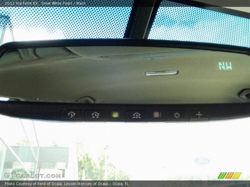 Snow White Pearl / Black 2012 Kia Forte EX