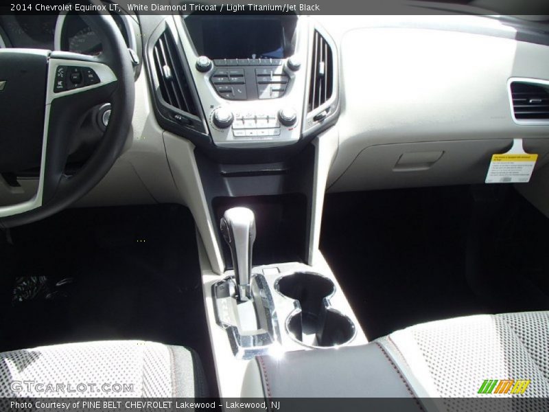 White Diamond Tricoat / Light Titanium/Jet Black 2014 Chevrolet Equinox LT