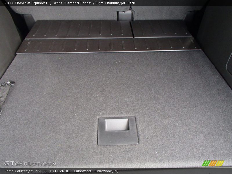White Diamond Tricoat / Light Titanium/Jet Black 2014 Chevrolet Equinox LT