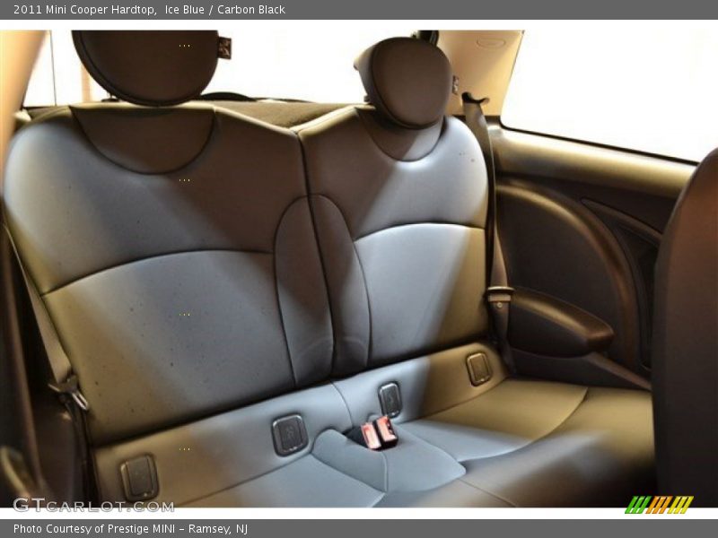 Ice Blue / Carbon Black 2011 Mini Cooper Hardtop