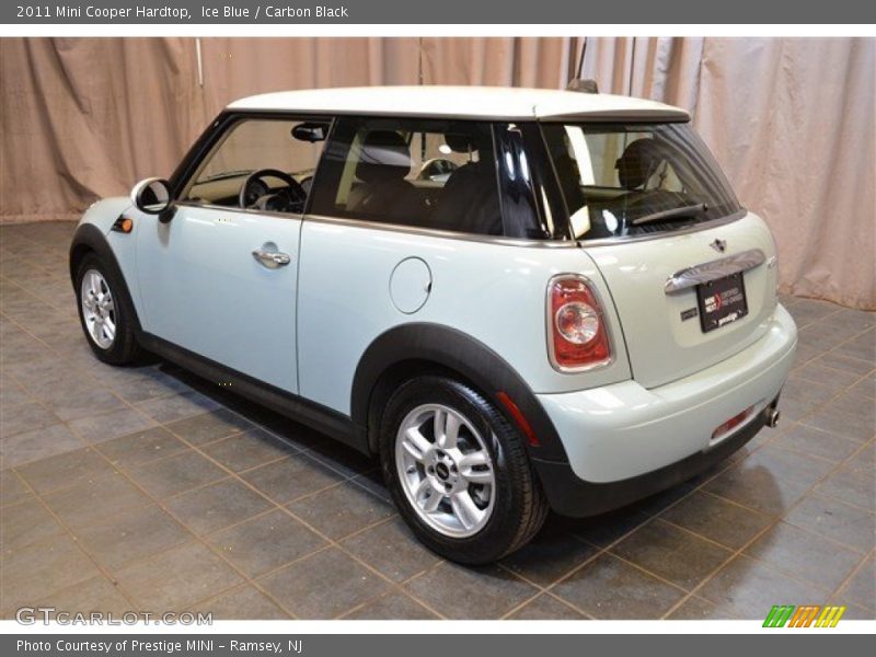 Ice Blue / Carbon Black 2011 Mini Cooper Hardtop