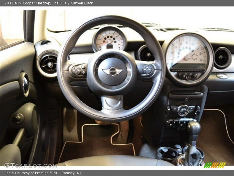 Ice Blue / Carbon Black 2011 Mini Cooper Hardtop