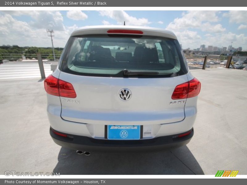 Reflex Silver Metallic / Black 2014 Volkswagen Tiguan S