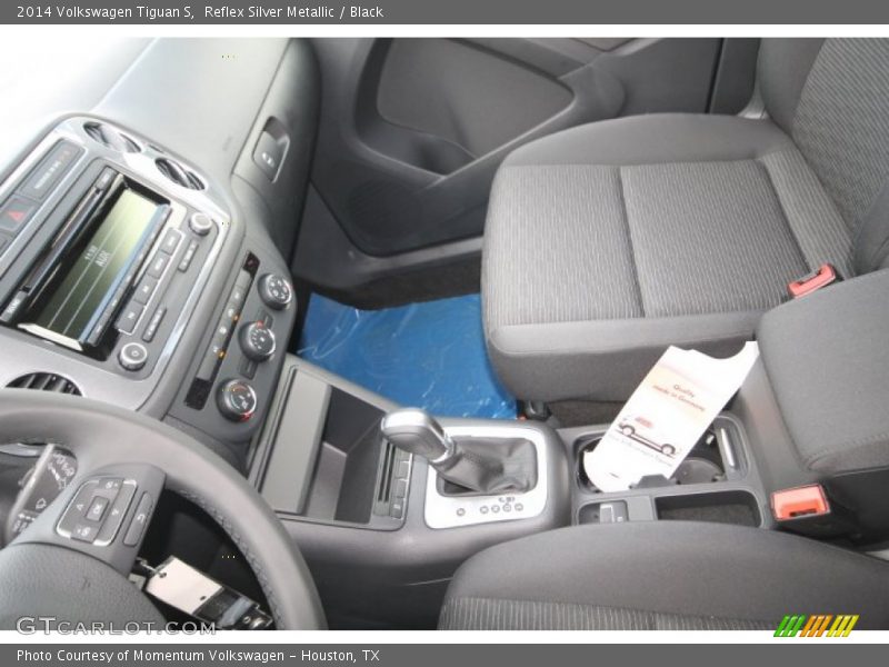 Reflex Silver Metallic / Black 2014 Volkswagen Tiguan S