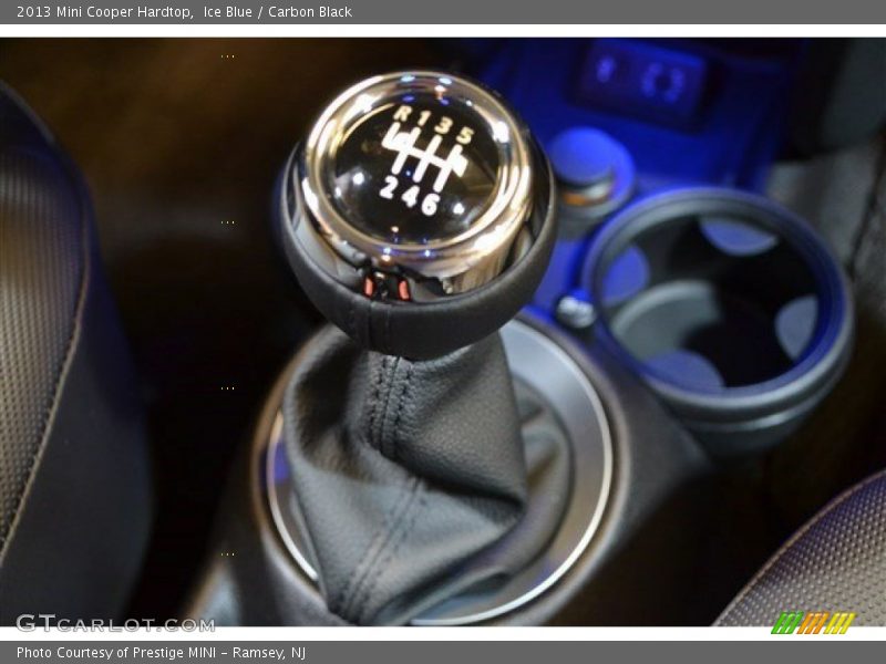 Ice Blue / Carbon Black 2013 Mini Cooper Hardtop
