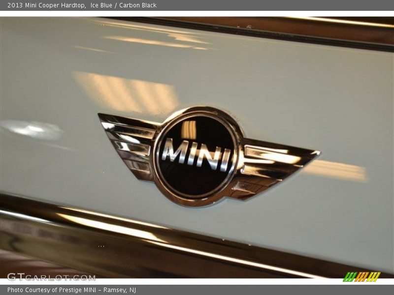 Ice Blue / Carbon Black 2013 Mini Cooper Hardtop