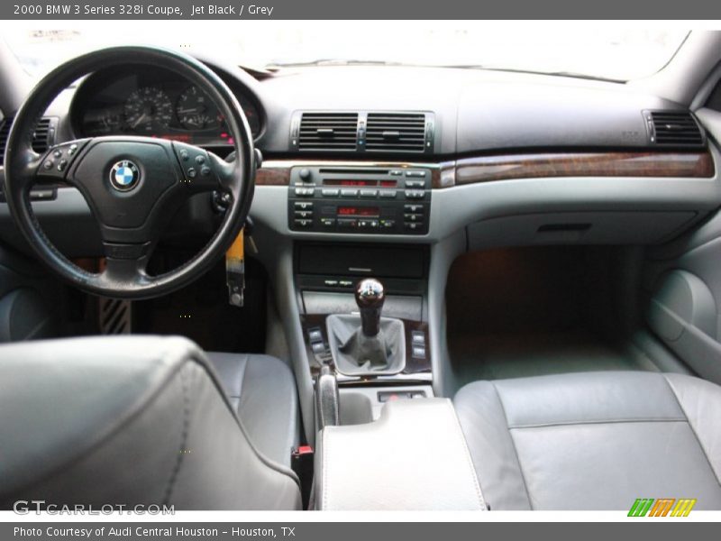 Dashboard of 2000 3 Series 328i Coupe