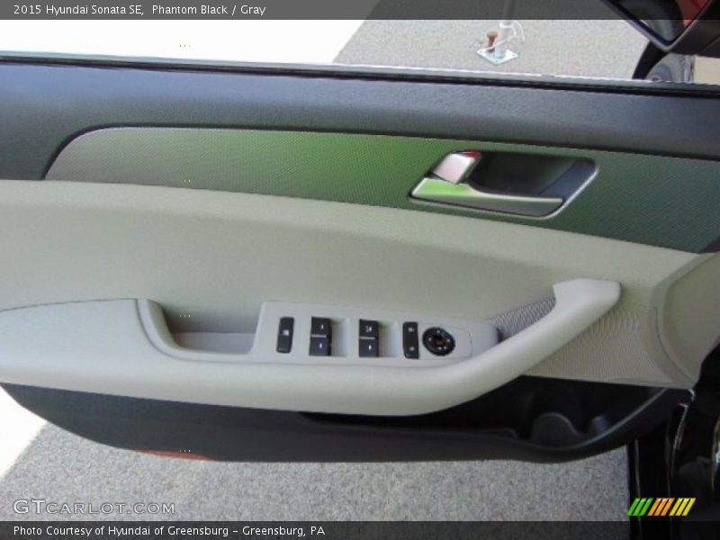 Phantom Black / Gray 2015 Hyundai Sonata SE