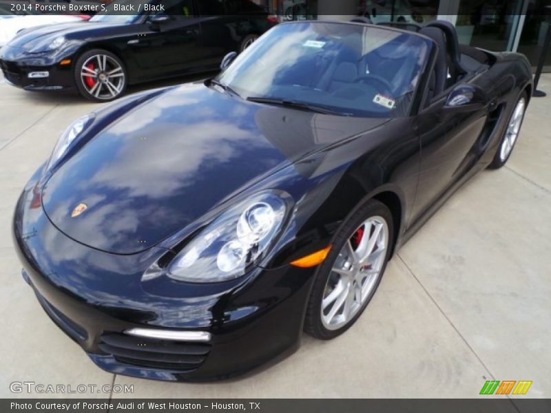 Front 3/4 View of 2014 Boxster S