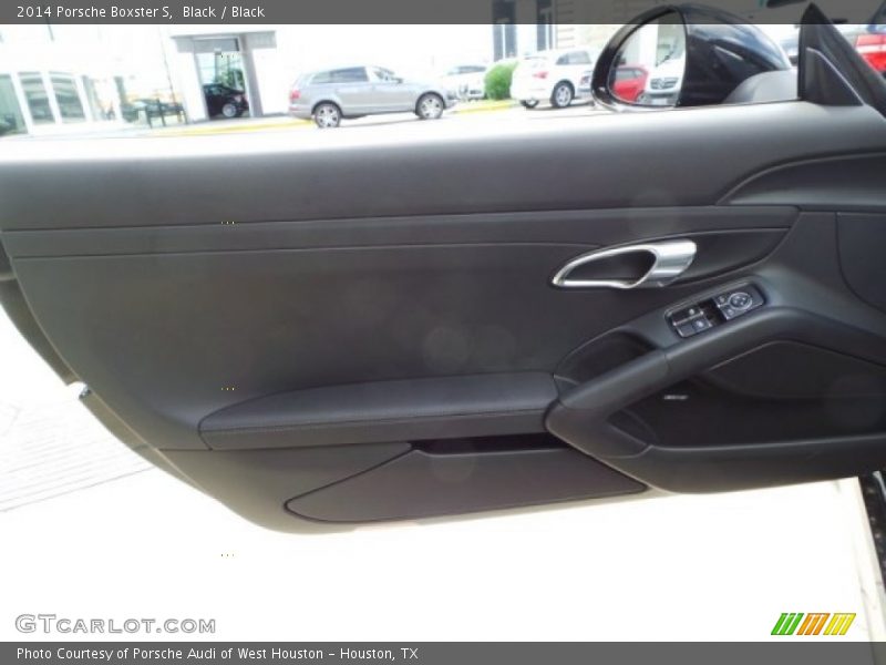 Door Panel of 2014 Boxster S