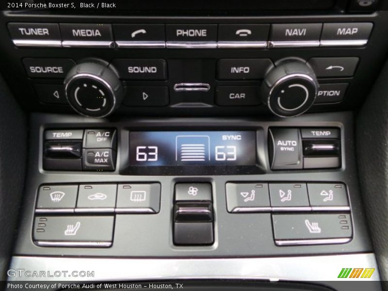 Controls of 2014 Boxster S