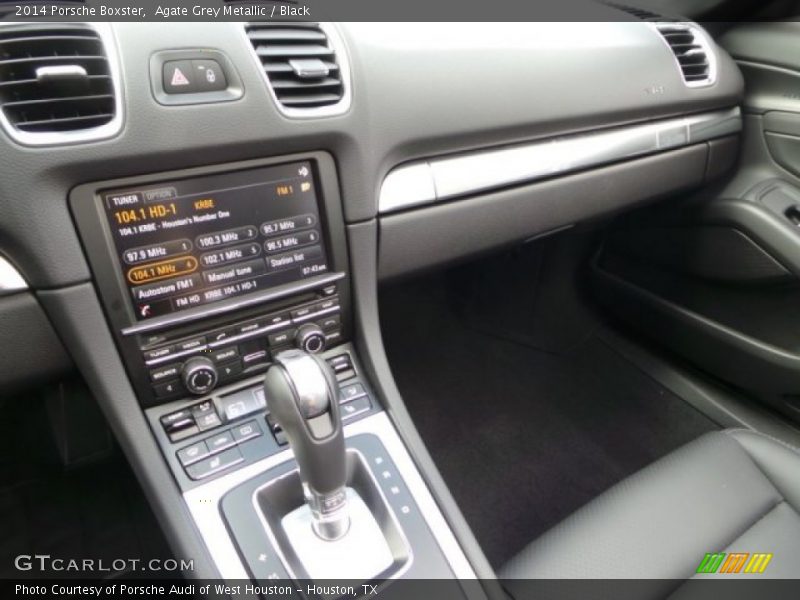 Dashboard of 2014 Boxster 